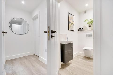 4 bedroom detached house for sale, Stapleford Road, Stapleford Abbotts