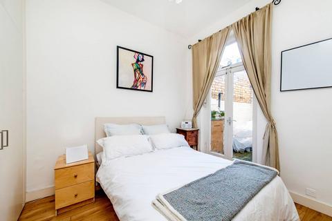 1 bedroom flat to rent, Radipole Road, Parsons Green, London, SW6