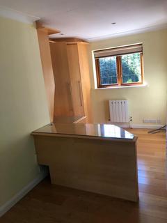 Studio to rent, Callow Hill, Surrey GU25