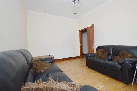 5 bedroom detached house to rent, Banff Road, Manchester M14