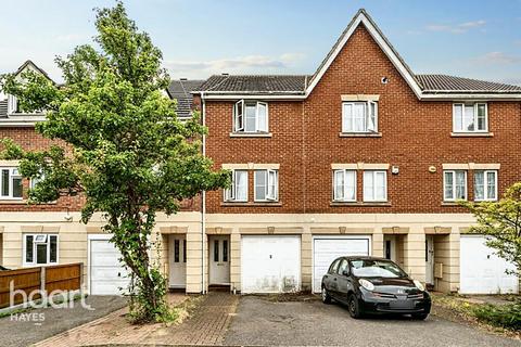 4 bedroom townhouse for sale, Rose Park Close, Hayes