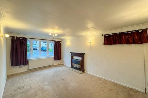 2 bedroom bungalow to rent, Marlbeck Close, Holmfirth HD9