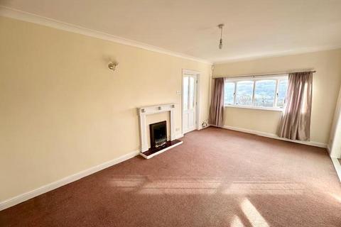 4 bedroom detached house to rent, Tower Gardens, Halifax