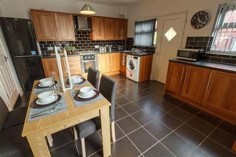 5 bedroom house to rent, Romer Road, L6 6DJ,