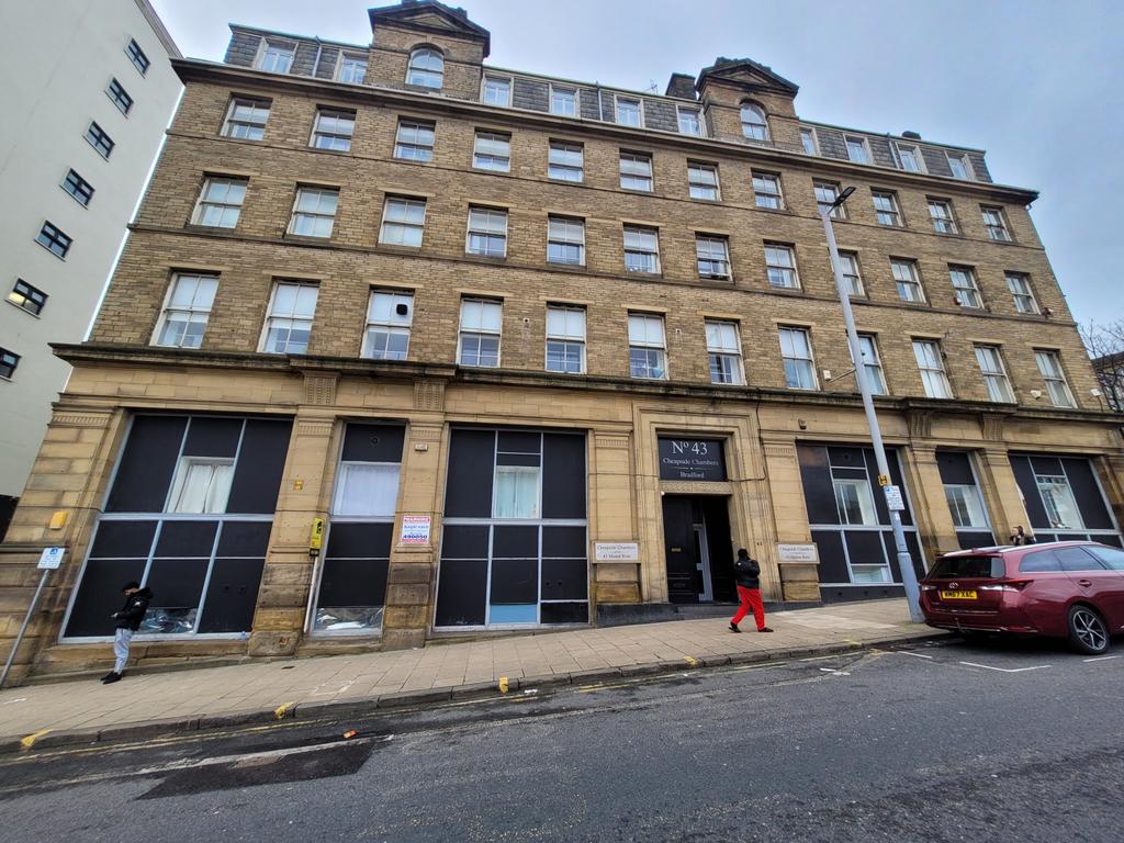 B05 Cheapside Chambers, BD1 4 HP