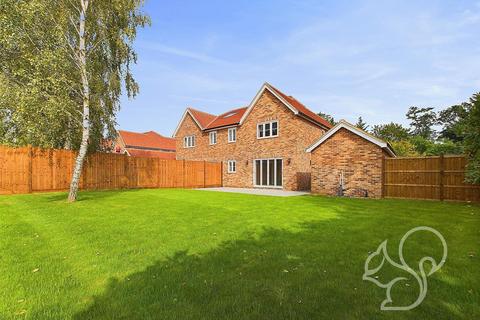 4 bedroom semi-detached house for sale, Field View, Abbess Roding