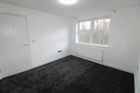 2 bedroom flat for sale, Elliott Court, Coal Hill Lane, Rodley