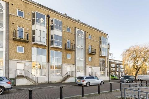 1 bedroom flat for sale, Princes Court, London SE16