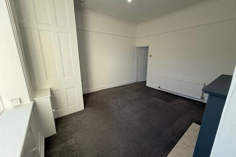 2 bedroom property to rent, Holly Street, Tottington, Bury, BL8 3EZ