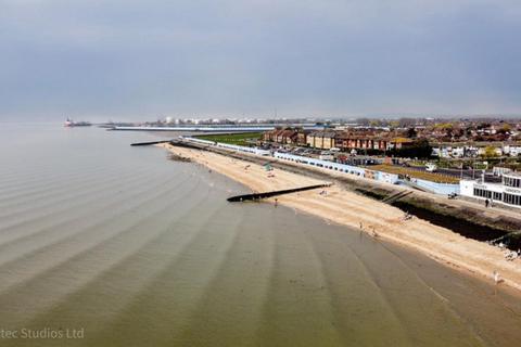 2 bedroom apartment for sale, Eastern Esplanade, Canvey Island, SS8