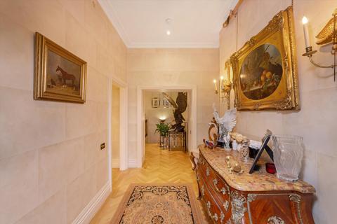 5 bedroom flat for sale, Cambridge Gate, Regents Park, London, NW1