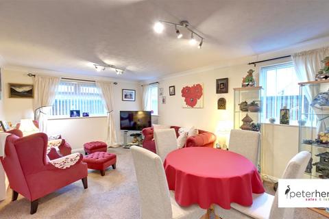 2 Beacon Drive, Sunderland, SR6 0RJ