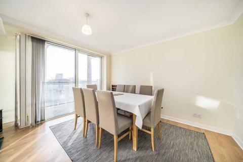 2 bedroom flat to rent, Boardwalk Place, London E14