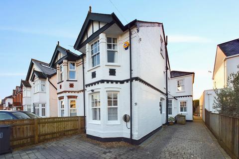71 Glade Road, Marlow, SL7 1DQ