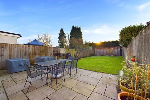 71 Glade Road, Marlow, SL7 1DQ