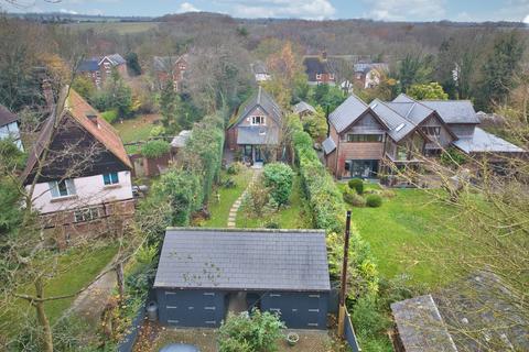 3 bedroom detached house for sale, Hill Avenue, Dover, CT15