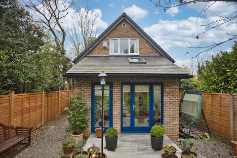 3 bedroom detached house for sale, Hill Avenue, Dover, CT15