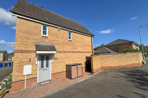 3 bedroom terraced house to rent, Malt Close, Newmarket, CB8