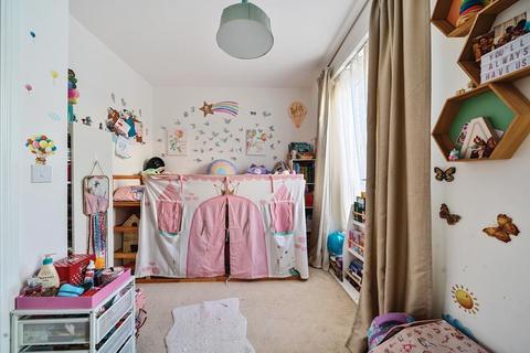 3 bedroom end of terrace house for sale, Coxwell Boulevard,  London,  NW9