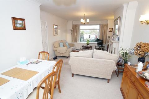 3 bedroom semi-detached house for sale, Simpson Grove, Apperley Bridge/Idle, Bradford