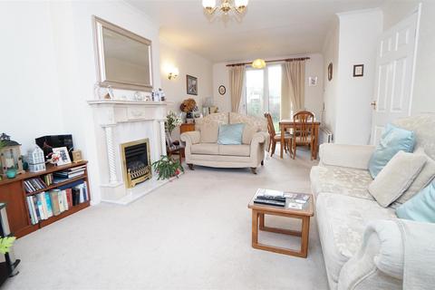 3 bedroom semi-detached house for sale, Simpson Grove, Apperley Bridge/Idle, Bradford