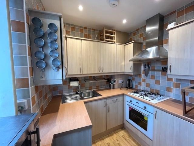 Kitchen 2