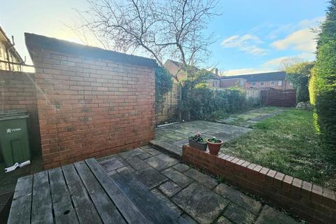 3 bedroom house to rent, Pottery Lane, York