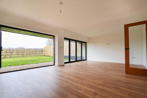 3 bedroom barn conversion for sale, 2 Somerset Court, Brinsea, Congresbury