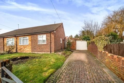 2 bedroom bungalow for sale, Rosedale, Bracknell RG42