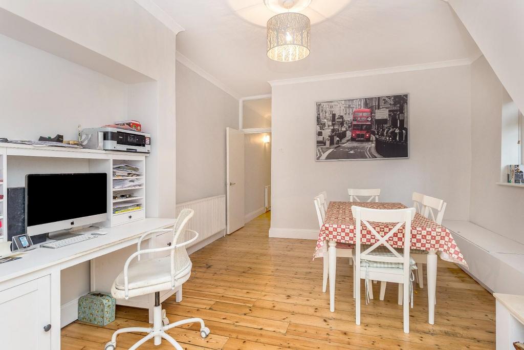 Lettings East Acton Larden Road - Dining Room.jpg