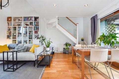 2 bedroom flat for sale, Pound Farm Road, Chichester, PO19