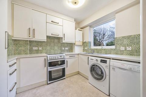 7 Link Way, Richmond, TW10 7QT