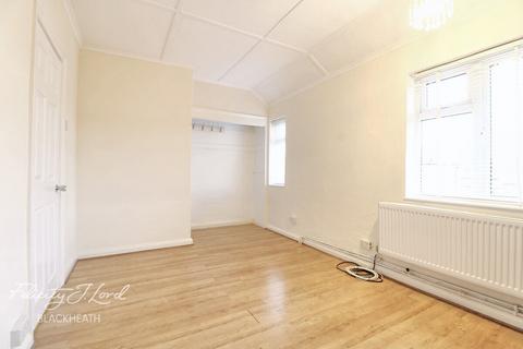 2 bedroom terraced house to rent, Purneys Road, LONDON