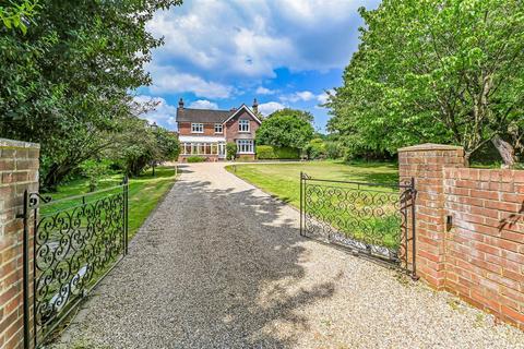 5 bedroom detached house for sale, Scant Road East, Hambrook, PO18