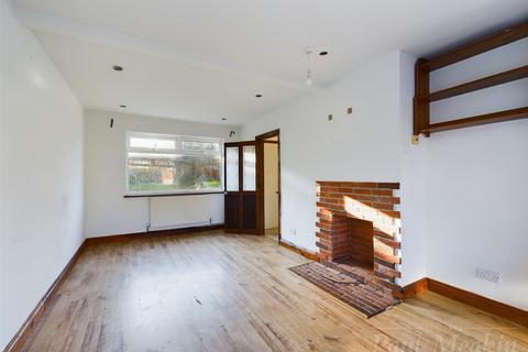 19 Chesney Crescent, New Addington, Croydon, CR0 0RN