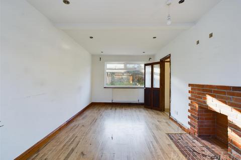 19 Chesney Crescent, New Addington, Croydon, CR0 0RN