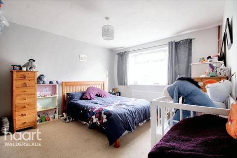 2 bedroom maisonette for sale, Wetheral Drive, Chatham