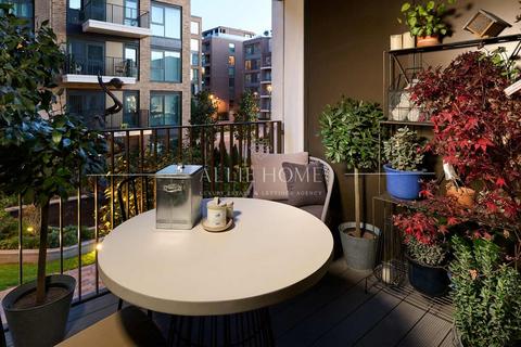 1 bedroom flat for sale, Chelsea Creek, London SW6