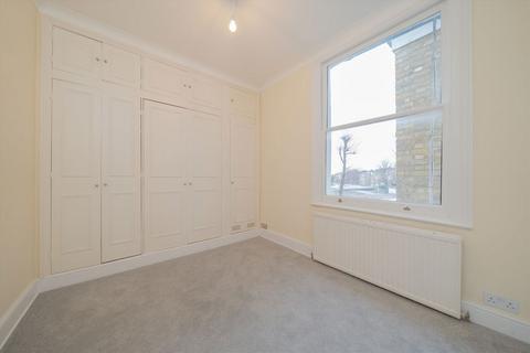 4 bedroom flat to rent, Eardley Crescent, London SW5