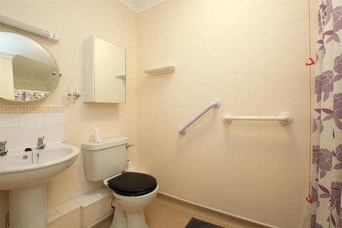 1 bedroom retirement property for sale, Fontwell Avenue, Eastergate, PO20