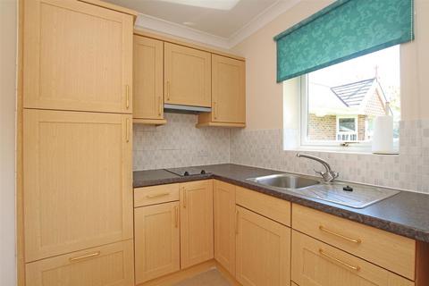 1 bedroom retirement property for sale, Fontwell Avenue, Eastergate, PO20