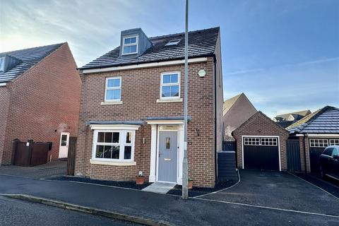 4 bedroom house for sale, Ruskin Way, Brough