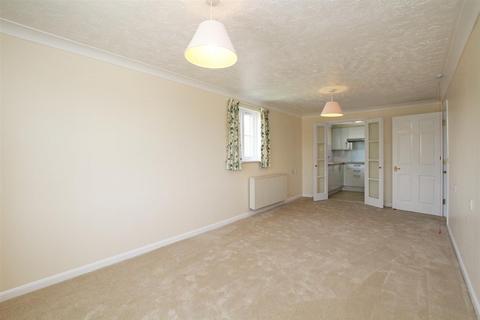 2 bedroom retirement property for sale, Stockbridge Road, Chichester, PO19