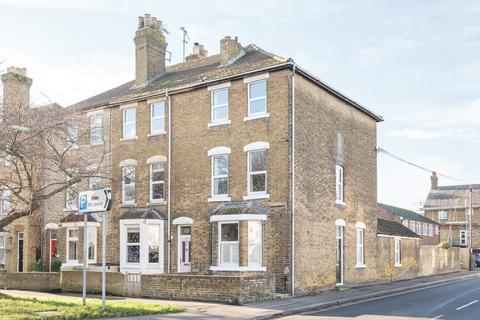 4 bedroom end of terrace house for sale, Albany Road, Sittingbourne, Kent, ME10