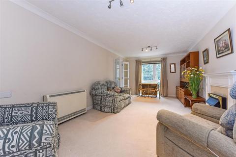 1 bedroom retirement property for sale, Stockbridge Road, Chichester, PO19