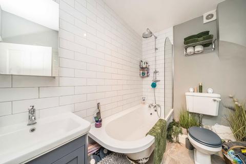 37 Richmond Grove, Surbiton, KT5 8RL