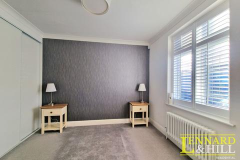 2 bedroom detached bungalow for sale, Blackshots Lane, Grays RM16