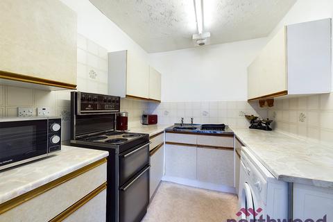 1 bedroom flat for sale, Brook Court, Sandbach, CW11