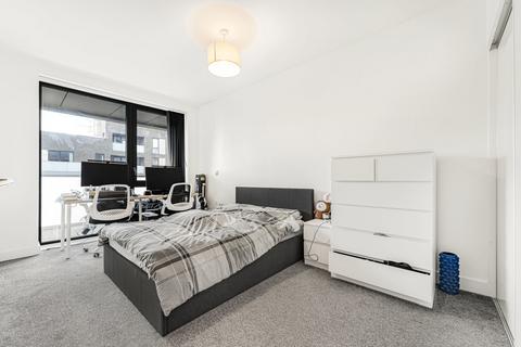 1 bedroom apartment for sale, New Village Avenue, London, E14