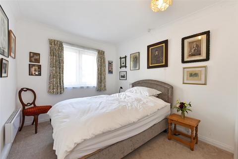2 bedroom retirement property for sale, Chapel Street, Chichester, PO19